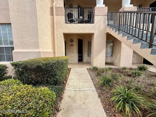 204 Augusta Cir, St Augustine, FL, 32086-8820 | Card Image