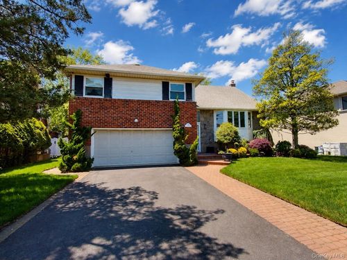 3452 Turf Road, Hempstead, NY, 11572 | Card Image