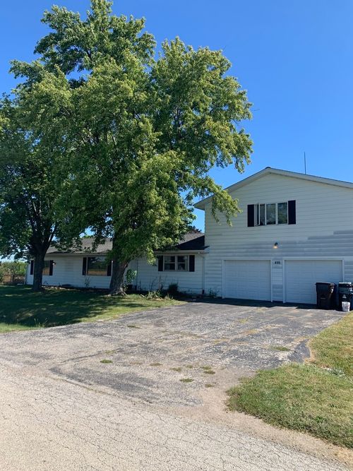 6105 Country Ln, Union, IL, 60180-9766 | Card Image