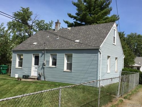 23007 Rosalind Ave, Eastpointe, MI, 48021-1917 | Card Image