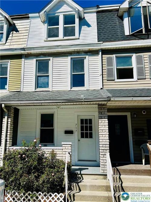 717 W Cedar St, Allentown, PA, 18102-1539 | Card Image