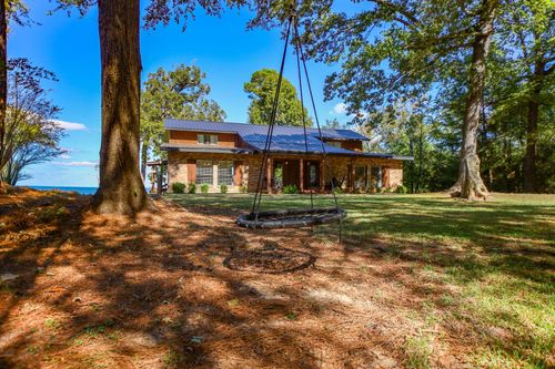 169 Cheyenne St, Zavalla, TX, 75980-6827 | Card Image