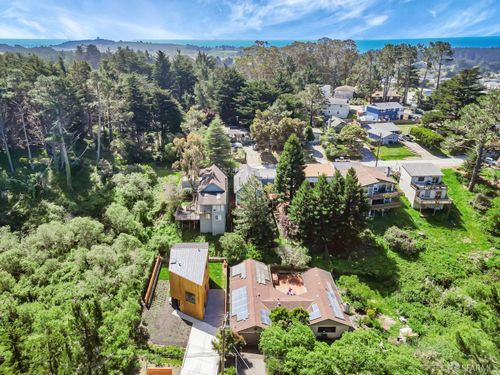 1841 Sunshine Valley Rd, Moss Beach, CA, 94038-9727 | Card Image