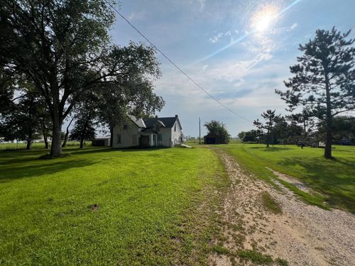 500 S Farwell St, Verndale, MN, 56481-4184 | Card Image