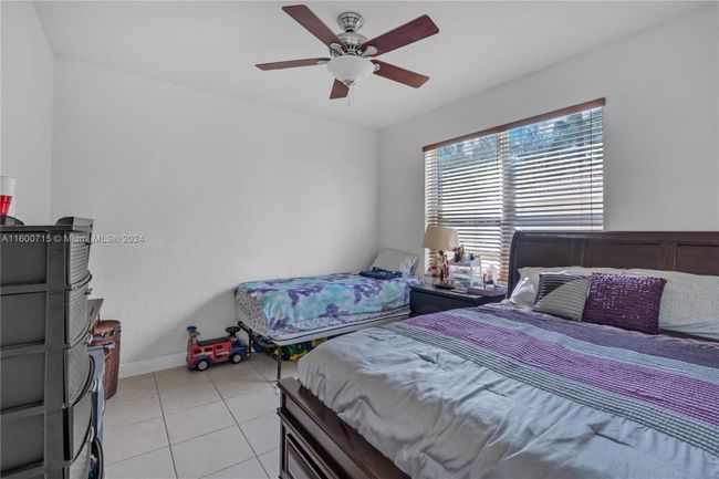 18708 Sw 47th St, House other with 5 bedrooms, 3 bathrooms and null parking in Miramar FL | Image 45