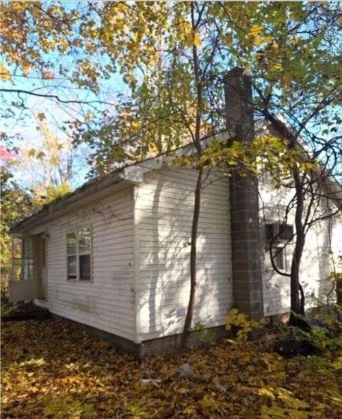 801 Best St, Vicksburg, MI, 49097-1410 | Card Image