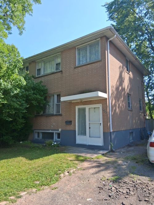 532 Appleby Line, Burlington, ON, L7L2Y3 | Card Image
