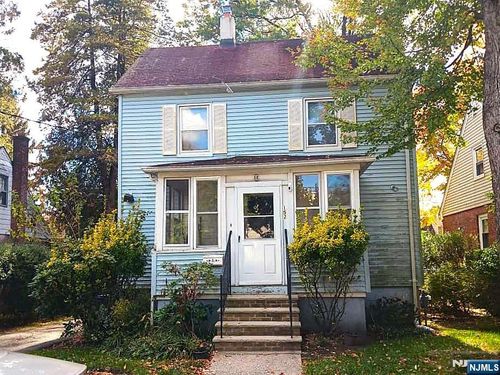 152 Washington Pl, Teaneck, NJ, 07666-6100 | Card Image