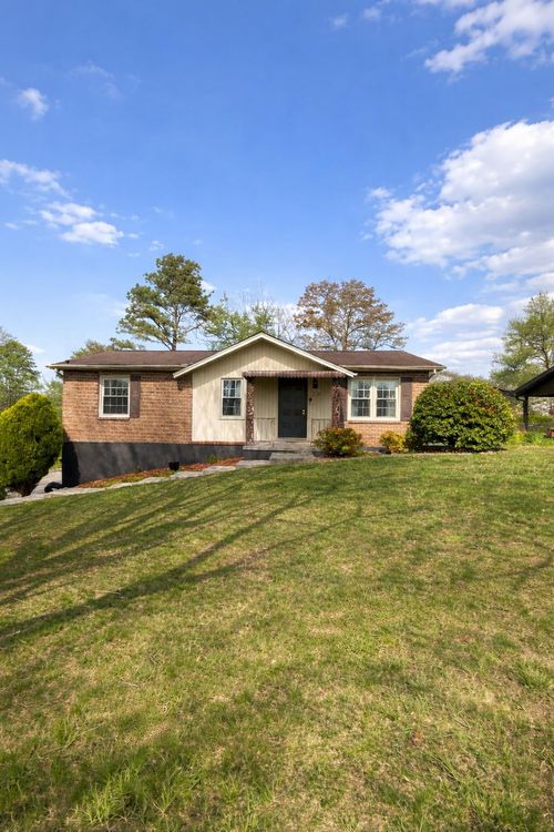 361 Springfield Dr, Bristol, TN, 37620-0745 | Card Image