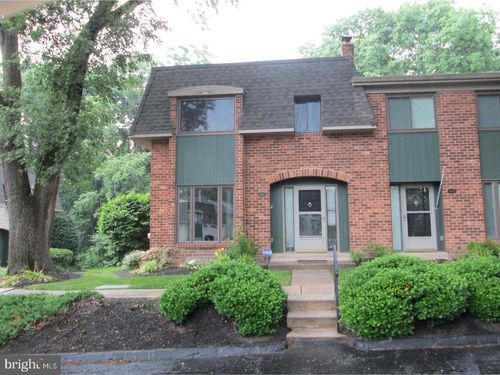 37-1111 Putnam Blvd, WALLINGFORD, PA, 19086-6766 | Card Image