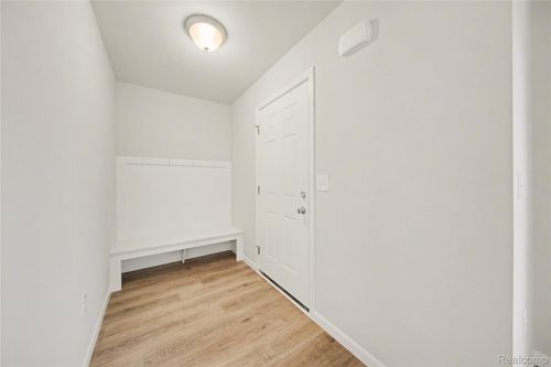 741 Lone Oak Way, Tecumseh, MI, 49286-1252 | Card Image