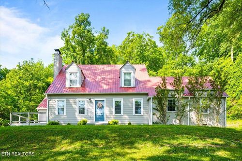710 S Tennessee Ave, La Follette, TN, 37766-3653 | Card Image