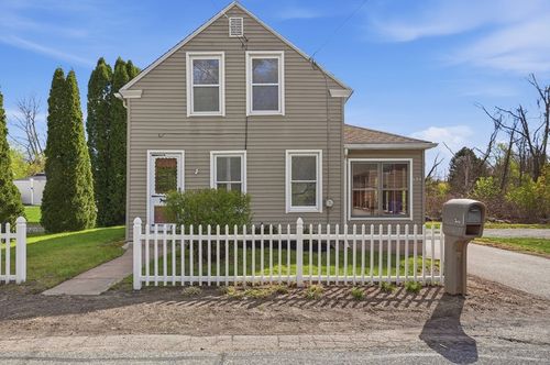 309 Purchase St, Milford, MA, 01757-3805 | Card Image