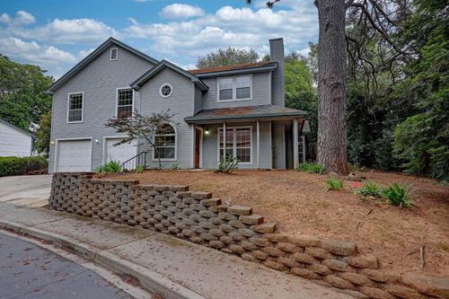 10016 Brentwood Cir, Auburn, CA, 95603-5634 | Card Image