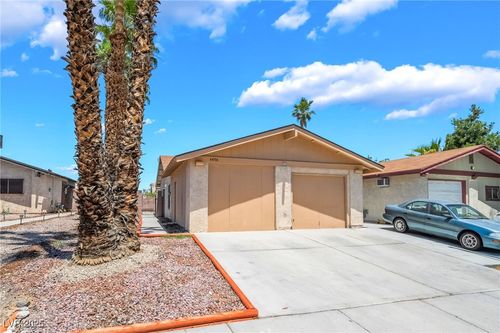 4498 Via San Rafael, Las Vegas, NV, 89103-2625 | Card Image