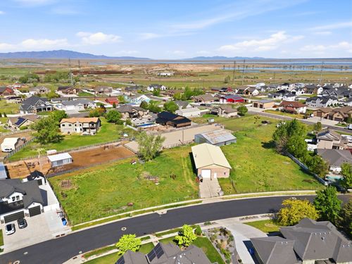 801-1685 N Olsen Way, West Bountiful, UT, 84087-2469 | Card Image