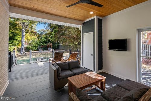 4504 Neptune Dr, ALEXANDRIA, VA, 22309-3130 | Card Image