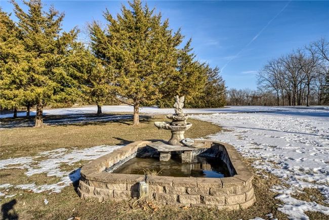 1244 Sw 101 St Rd, House other with 3 bedrooms, 4 bathrooms and null parking in Chilhowee MO | Image 29