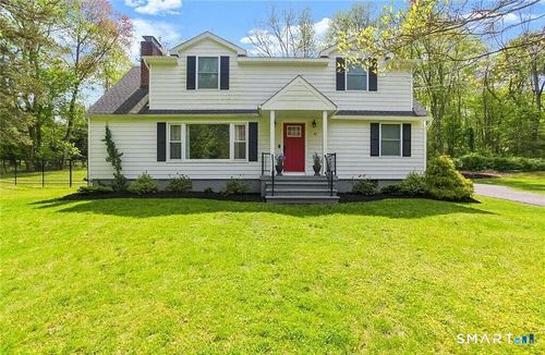 8 Ferndale Dr, Easton, CT, 06612-1925 | Card Image