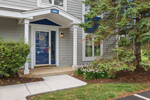 578 Geneva National Ave N, Lake Geneva, WI, 53147-4814 | Card Image