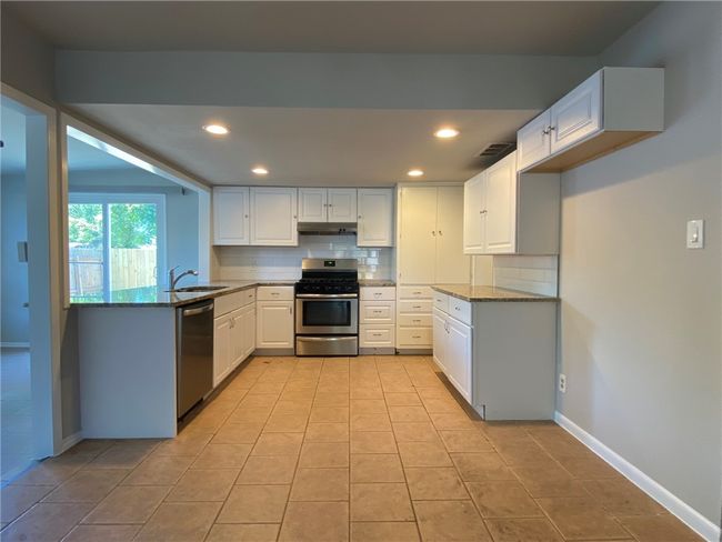 7000 Bryn Mawr Cv, House other with 3 bedrooms, 2 bathrooms and null parking in Austin TX | Image 5