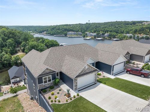 21a-76 Barolo Ln, Camdenton, MO, 65020-5562 | Card Image