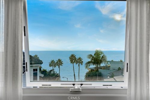 45 Emerald Cyn, Laguna Beach, CA, 92651 | Card Image