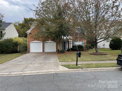 8619 Dennington Grove Ln, Charlotte, NC, 28277-0280 | Card Image