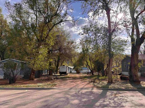 915 S Chicago St, Hot Springs, SD, 57747-2835 | Card Image