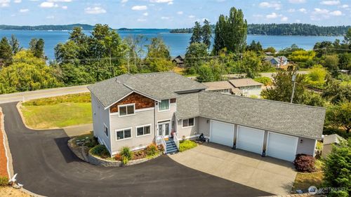 9498 Se Southworth Dr, Port Orchard, WA, 98366-8854 | Card Image