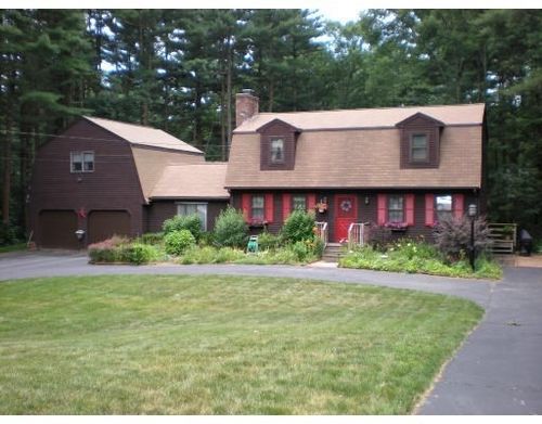 23 Horseshoe Dr, Plainville, MA, 02762-1610 | Card Image