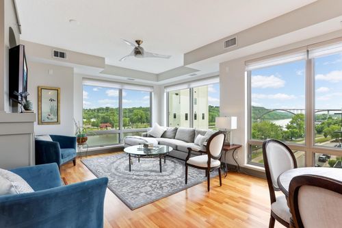 unit-510-240 Spring St, Saint Paul, MN, 55102-4707 | Card Image