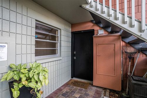 apt-i103-2424 W Tampa Bay Blvd, TAMPA, FL, 33607-1355 | Card Image