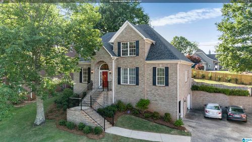 4720 Red Leaf Cir, HOOVER, AL, 35226-4212 | Card Image