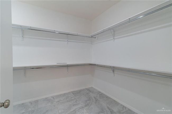 211 N 17 Th St, House other with 4 bedrooms, 3 bathrooms and 2 parking in Hidalgo TX | Image 12