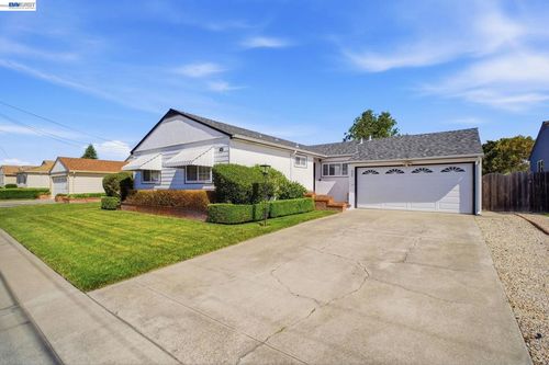 930 Castle St, San Leandro, CA, 94578-3620 | Card Image