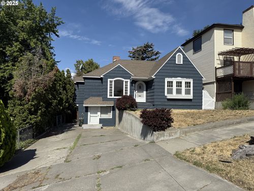 311 Nw 11th St, Pendleton, OR, 97801-1567 | Card Image