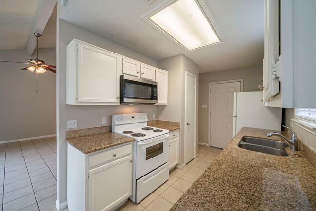 4011 Monteith Dr, House other with 3 bedrooms, 2 bathrooms and 2 parking in Spring TX | Image 8