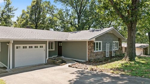 19 Brompton Dr, Bella Vista, AR, 72715-6226 | Card Image