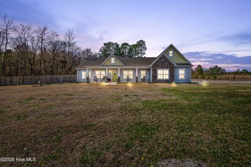 105 Nautical Waves Rd, Hubert, NC, 28539-4678 | Card Image