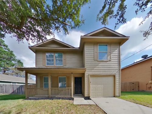 16783 Fallen Timbers Dr, Conroe, TX, 77385-3777 | Card Image