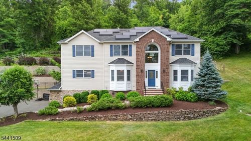610 River Rd, Chatham Twp, NJ, 07928-1261 | Card Image