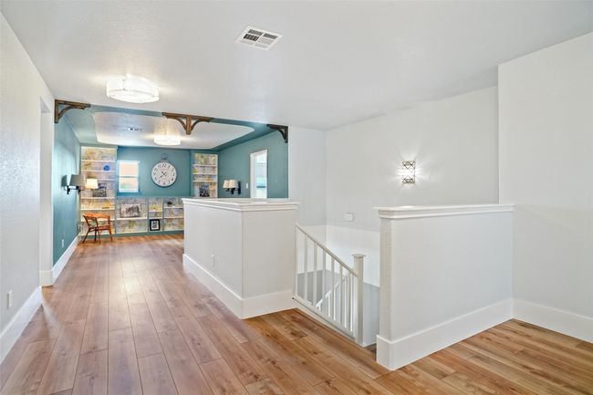 Second floor library | Image 11