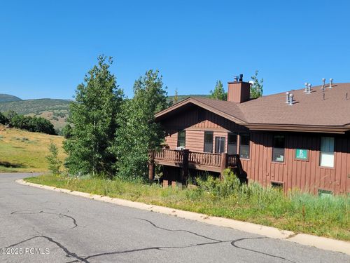 8450 Gambel Dr, Park City, UT, 84098-4696 | Card Image
