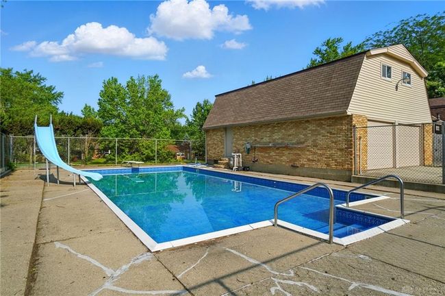 2946 Rockledge Trl, House other with 3 bedrooms, 2 bathrooms and null parking in Beavercreek OH | Image 40