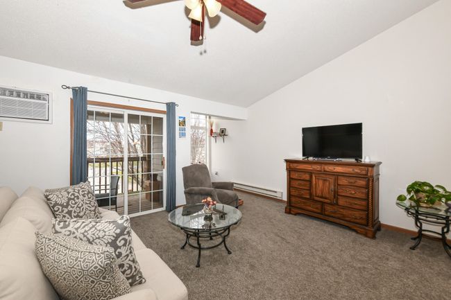 505 Lawson School Rd, Condo with 2 bedrooms, 1 bathrooms and null parking in Delavan WI | Image 5
