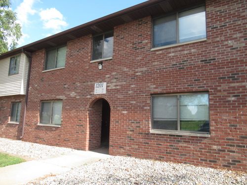 apt-4-1201 Clifford Dr, Urbana, IL, 61802-6816 | Card Image