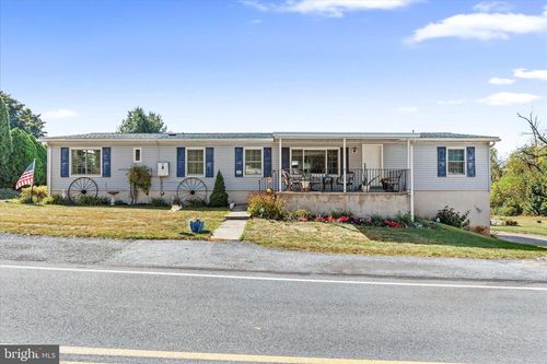 40 Seymour Dr, MYERSTOWN, PA, 17067-1902 | Card Image