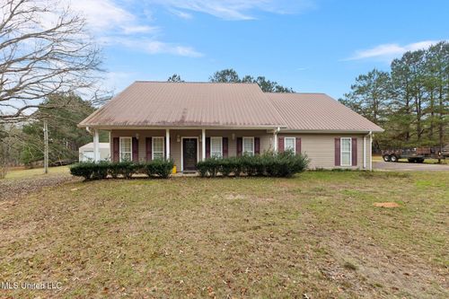 a-9 Albert Odom Dr, Poplarville, MS, 39470-7243 | Card Image