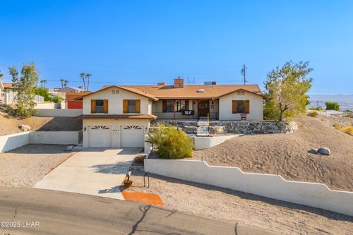 3361 Pocahontas Dr, Lake Havasu City, AZ, 86404-3416 | Card Image